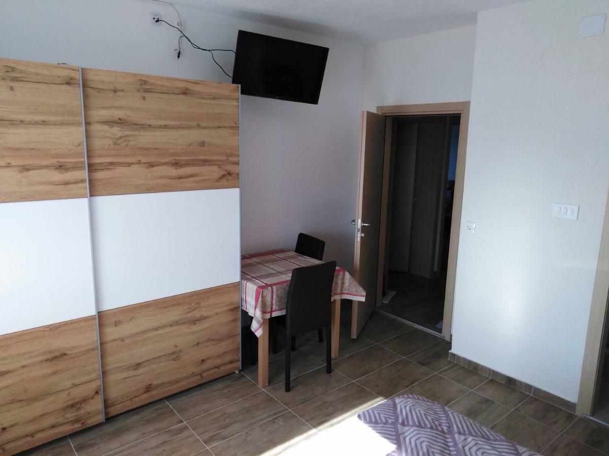 Apartments Nediljko & Mila Zára Kültér fotó